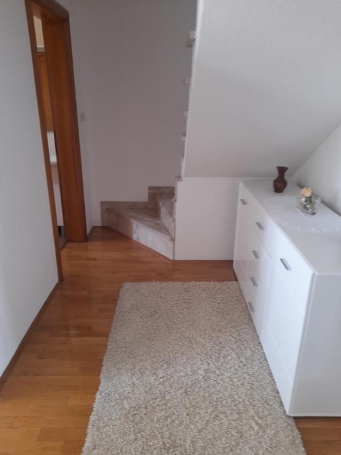 Apartman Zoran Ливно Екстериор снимка