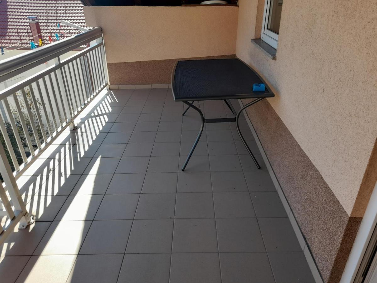 Apartman Zoran Ливно Екстериор снимка
